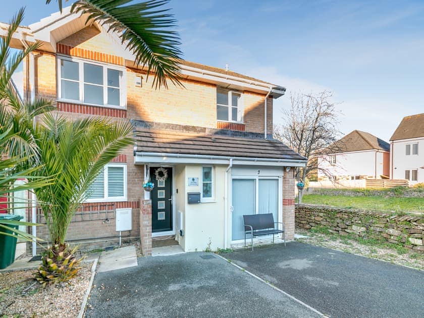 Exterior | Two Bare Feet, Newquay