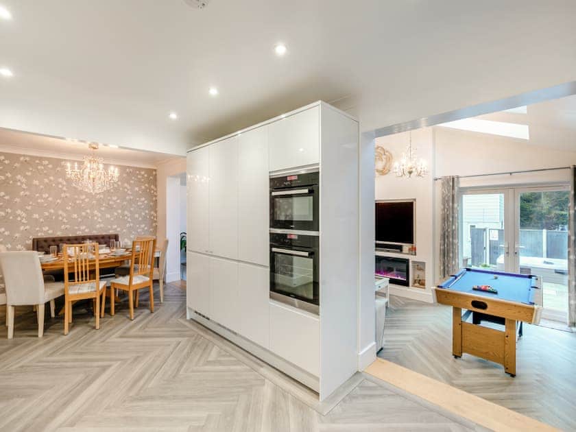 Interior | Two Bare Feet, Newquay