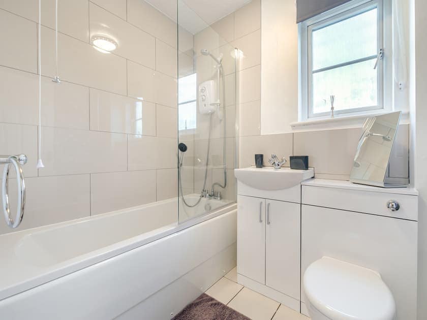 Bathroom | Two Bare Feet, Newquay