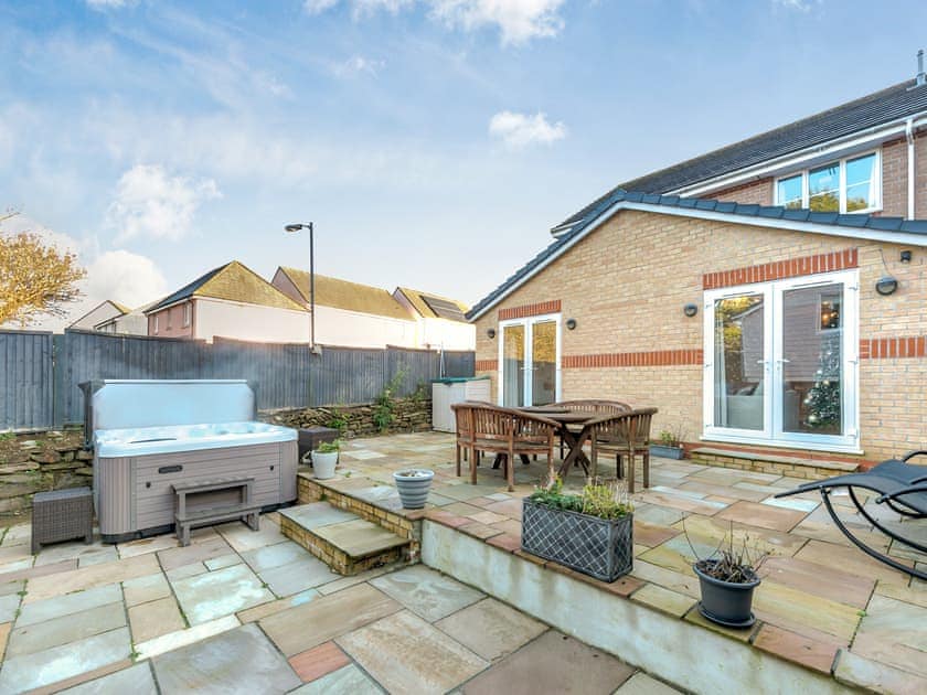 Hot tub | Two Bare Feet, Newquay