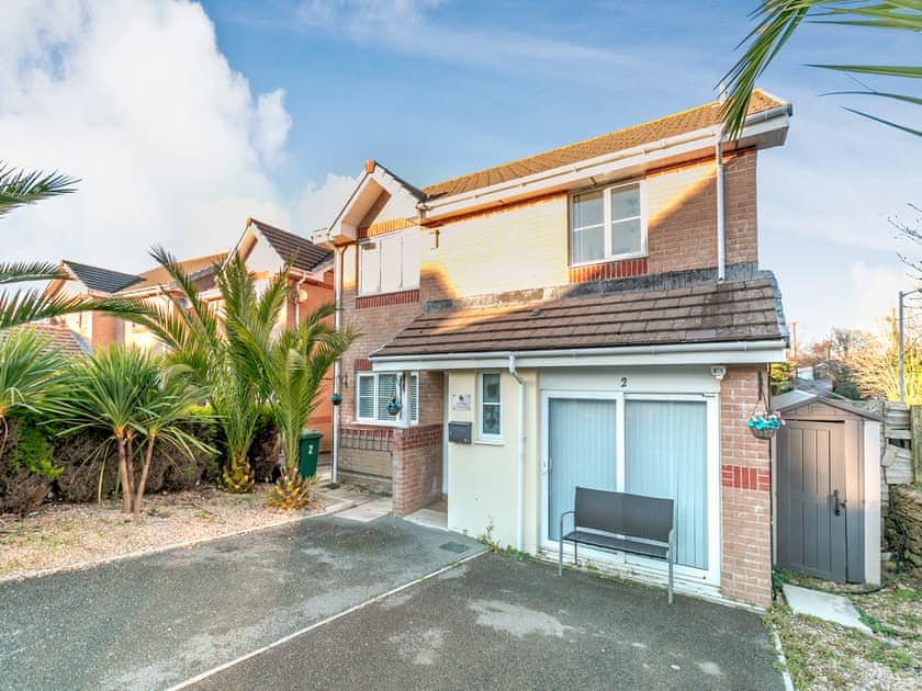 Exterior | Two Bare Feet, Newquay