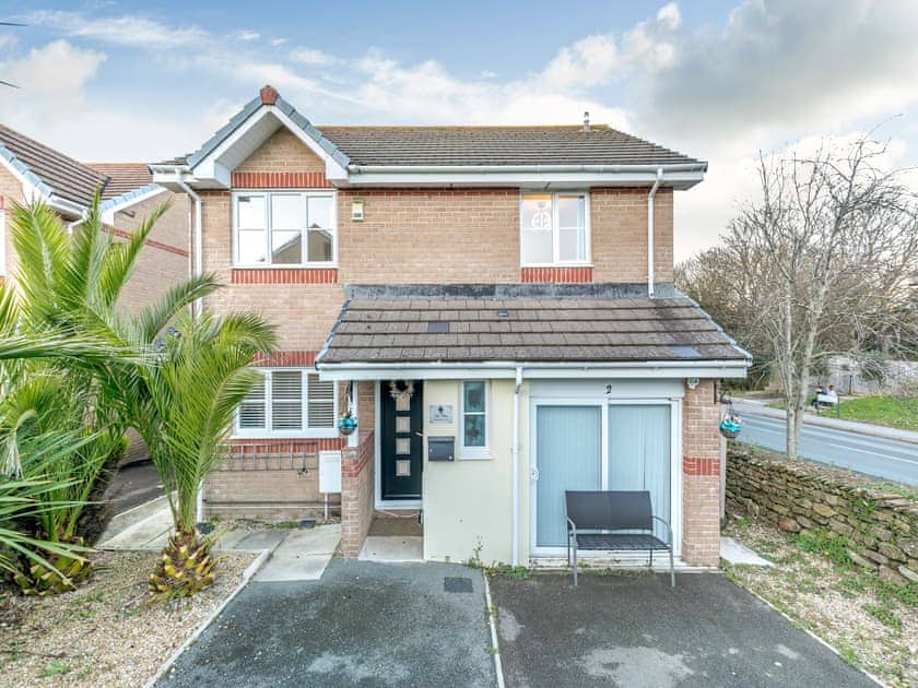 Exterior | Two Bare Feet, Newquay