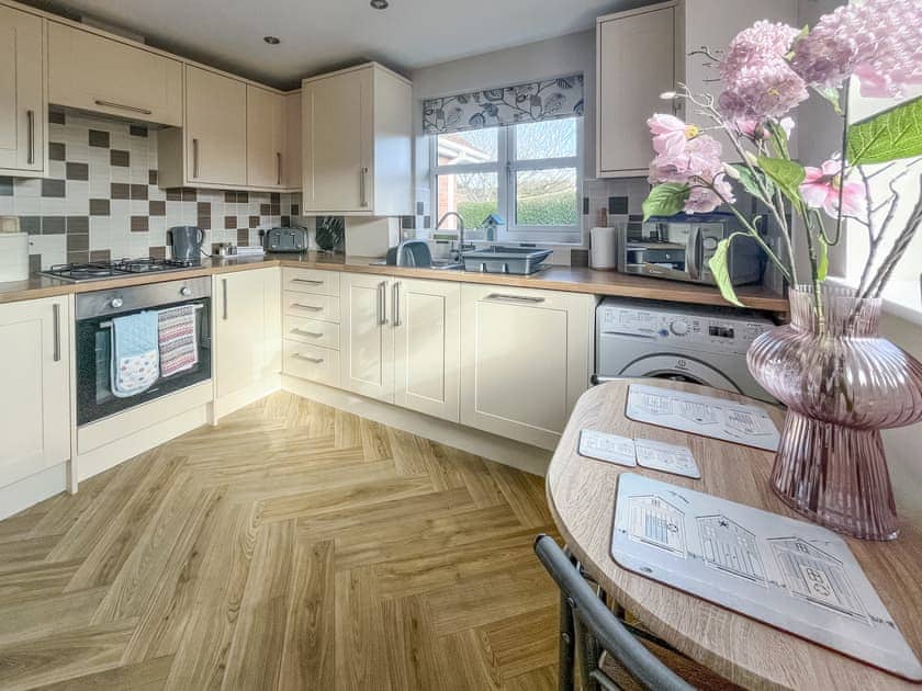 Kitchen | Crab Cottage - Coastal Cottages, Sutton-on-Sea, near Mablethorpe