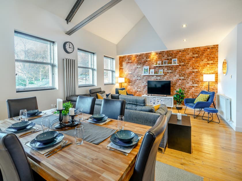 St Margaret’s Loft Apartment in Dunfermline