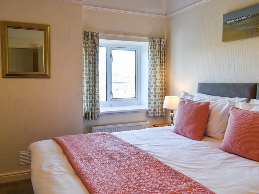 Double bedroom | Tyn Y Coed Cottage, Deganwy