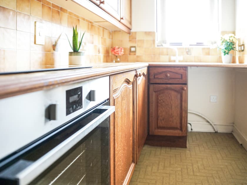 Kitchen | Park Gate Apartment, Slough