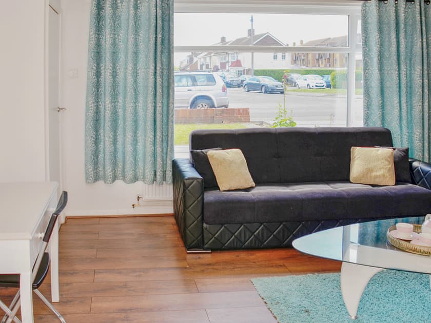 Living room | St Mary’s Avenue House, Stanwell