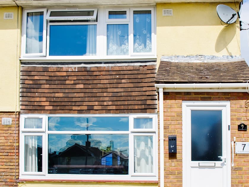 Exterior | St Mary’s Avenue House, Stanwell