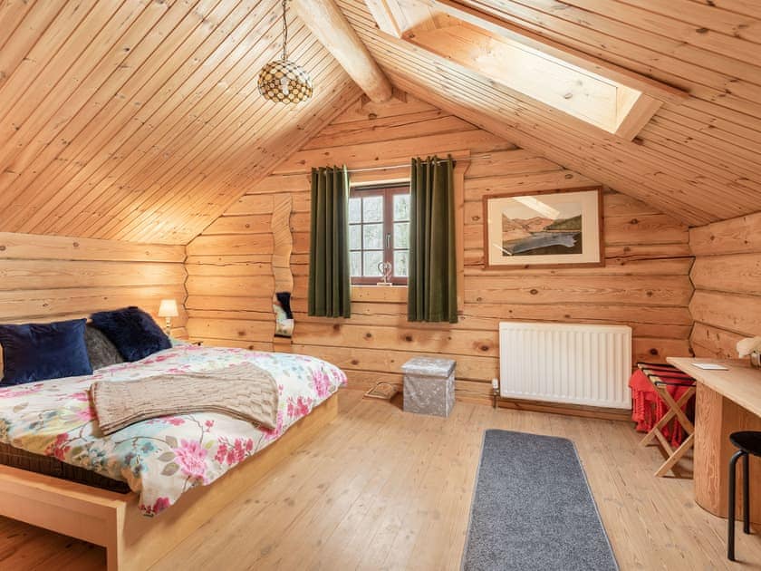 Double bedroom | Ty Ceirios - Dwr Y Felin Log Cabins, Carno