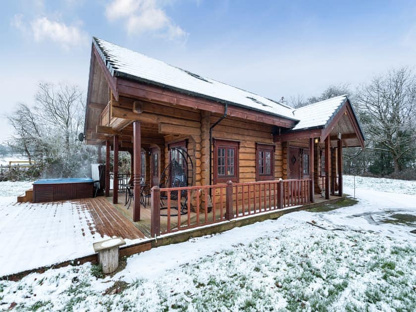 Exterior | Ty Ceirios - Dwr Y Felin Log Cabins, Carno