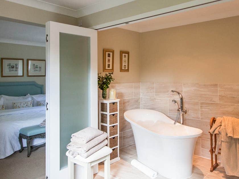 Double bedroom | The Lodge - Marshwood Manor Cottages, Bettiscombe, near Lyme Regis
