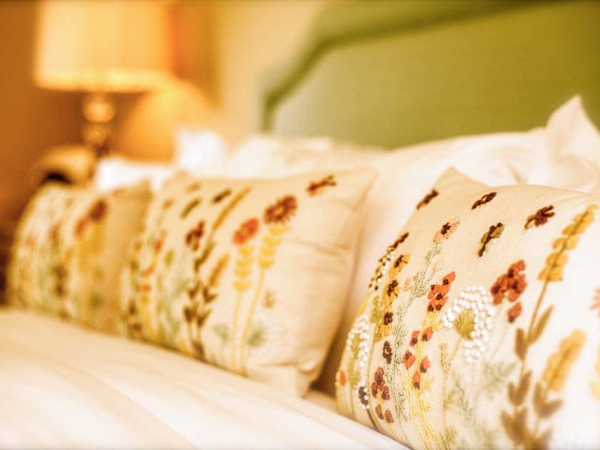 Double bedroom | The Lodge - Marshwood Manor Cottages, Bettiscombe, near Lyme Regis