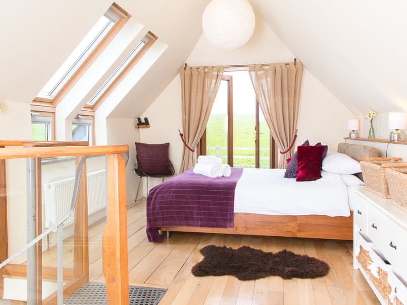 Double bedroom | The Mews - Carswell Cottages, Holbeton
