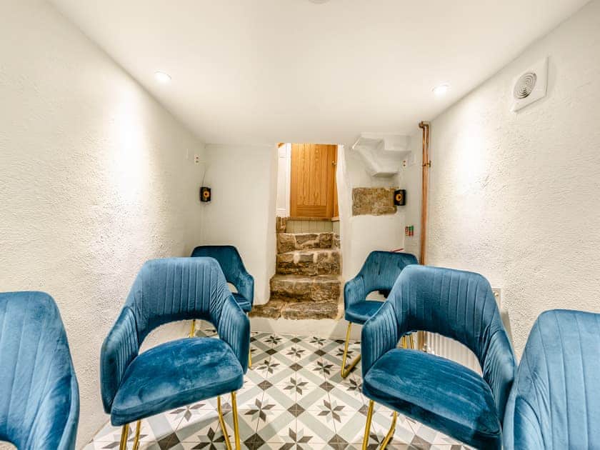Sitting room | Blacksmiths Cottage - East Back Cottages, Pembroke