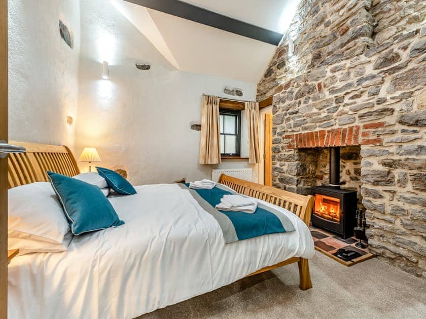 Double bedroom | Blacksmiths Cottage - East Back Cottages, Pembroke