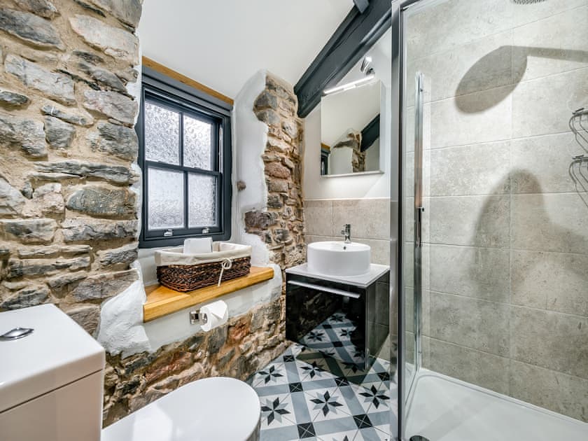 Shower room | Blacksmiths Cottage - East Back Cottages, Pembroke
