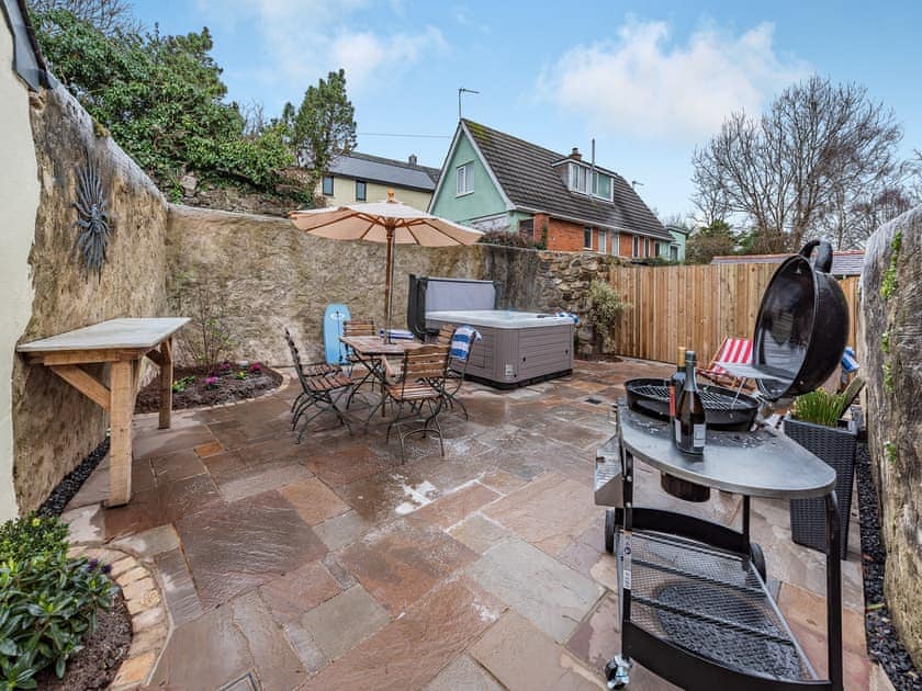 Outdoor area | Blacksmiths Cottage - East Back Cottages, Pembroke