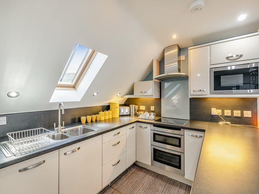 Kitchen area | 22 Mount Brioni - Mount Brioni, Seaton