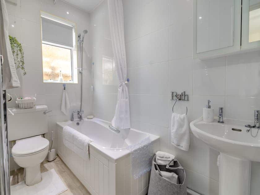 Bathroom | Roslyn, Hornsea