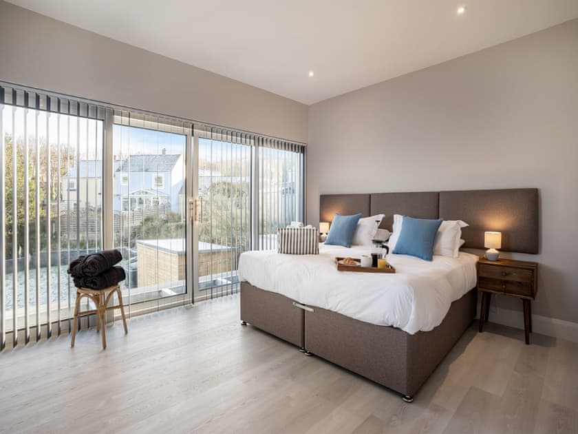 Double bedroom | Dau Ddeg, New Quay
