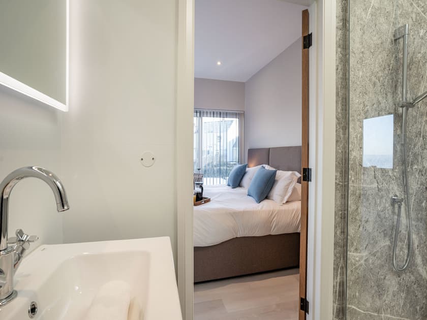 En-suite | Dau Ddeg, New Quay