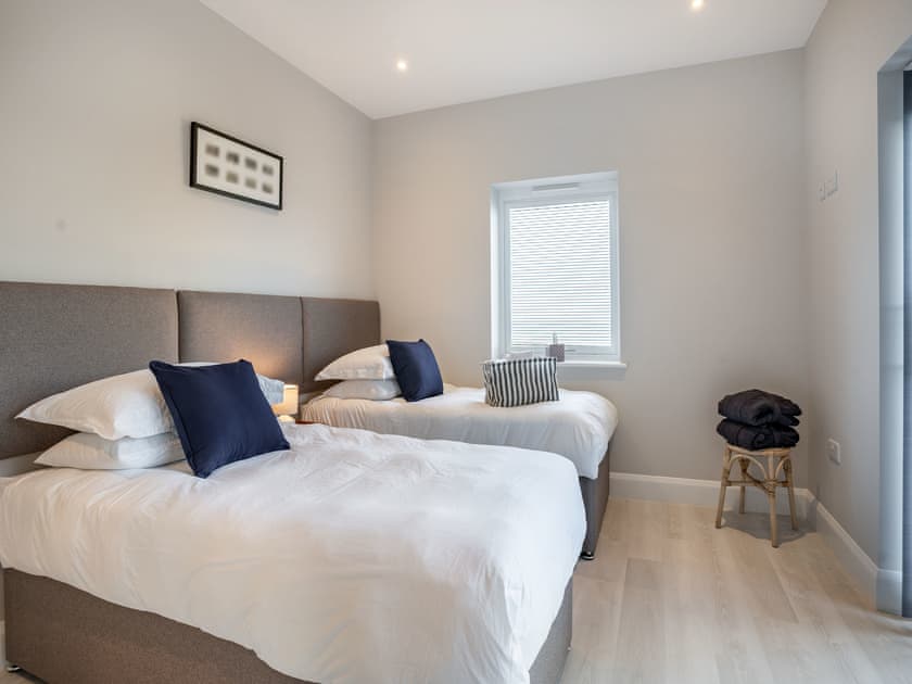 Twin bedroom | Dau Ddeg, New Quay