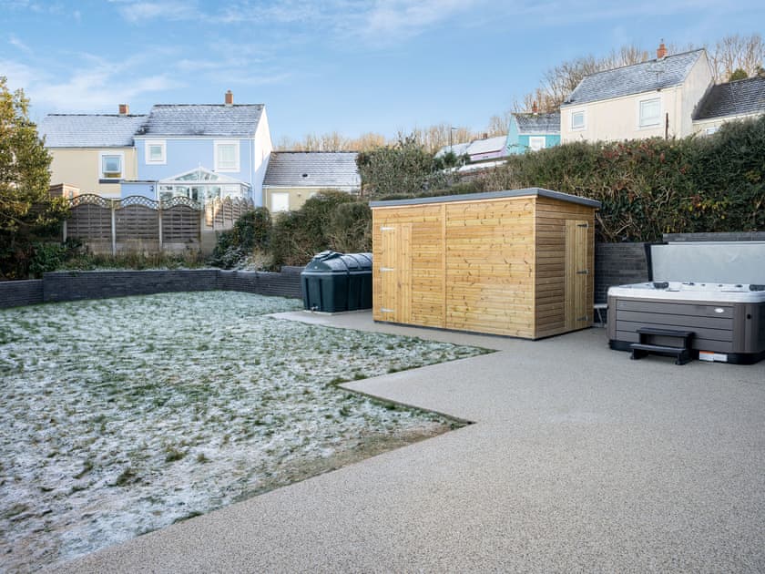 Garden | Dau Ddeg, New Quay