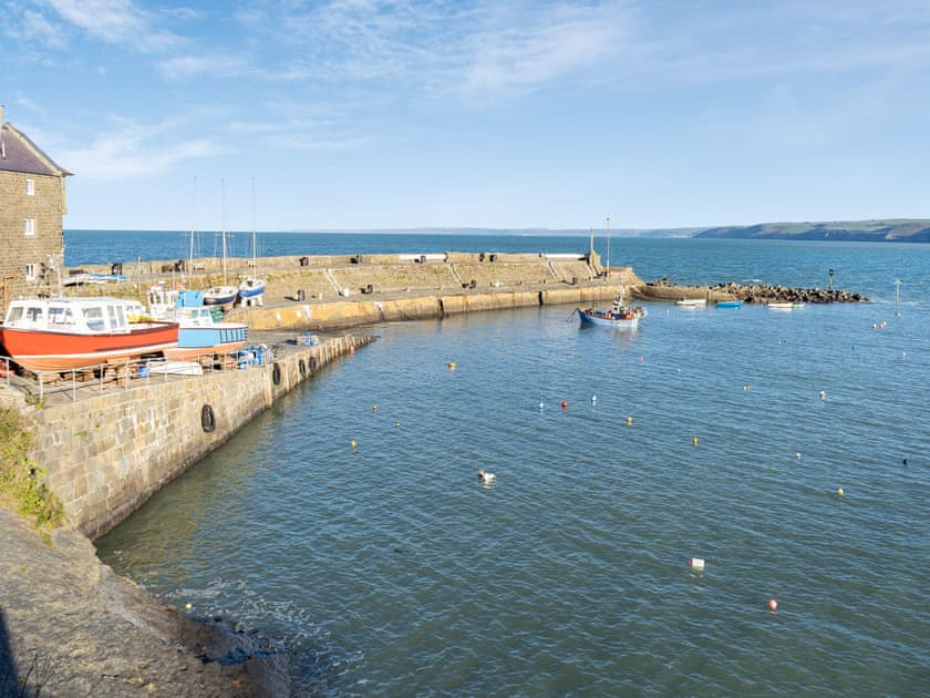 Surrounding area | Dau Ddeg, New Quay