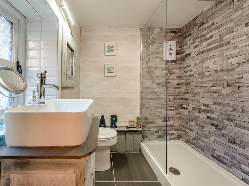 Shower room | Tegfan, Ffos-y-ffin, near Aberaeron
