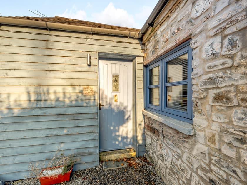 Outdoor area | Tegfan, Ffos-y-ffin, near Aberaeron