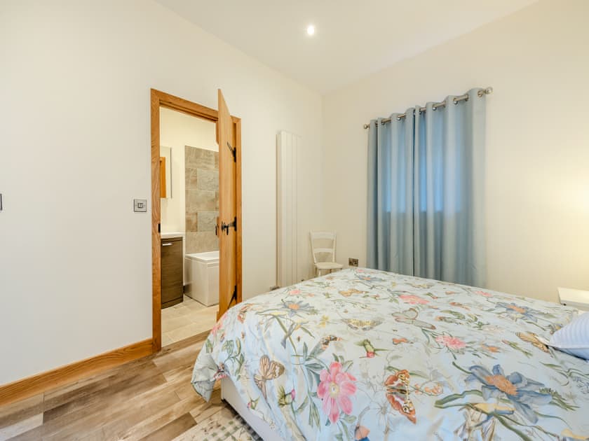 Double bedroom | Ty Gwair - Goetre Isaf, Lampeter