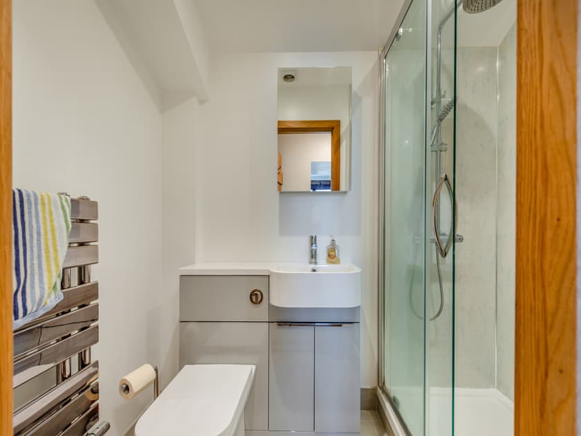 Shower room | Ty Gwair - Goetre Isaf, Lampeter