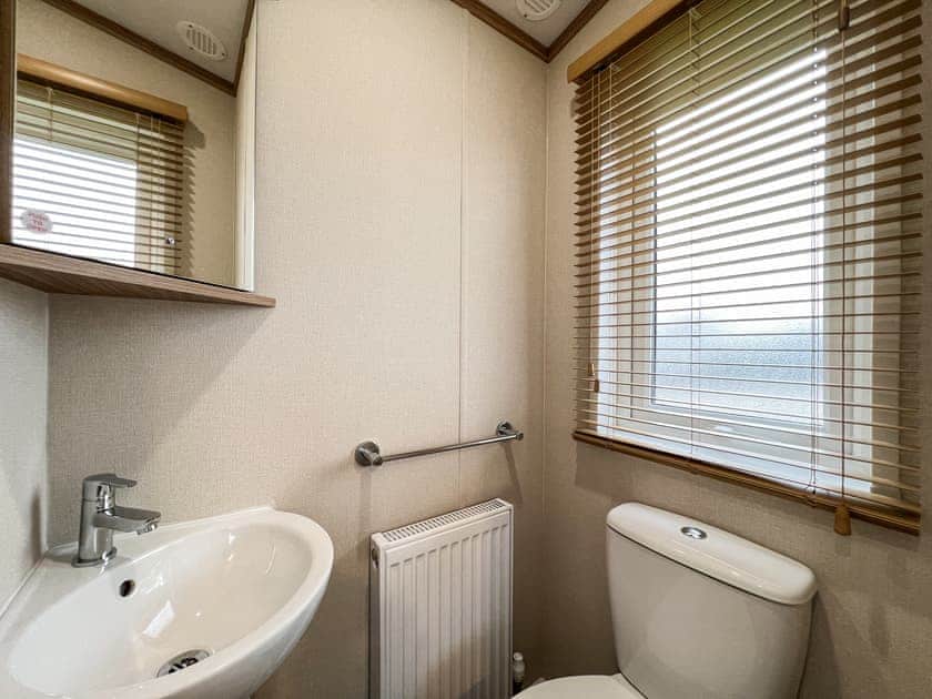 Shower room | Marlow 21, St Andrews