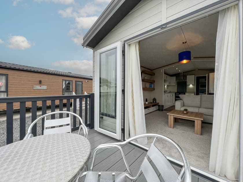 Sitting-out-area | Marlow 21, St Andrews