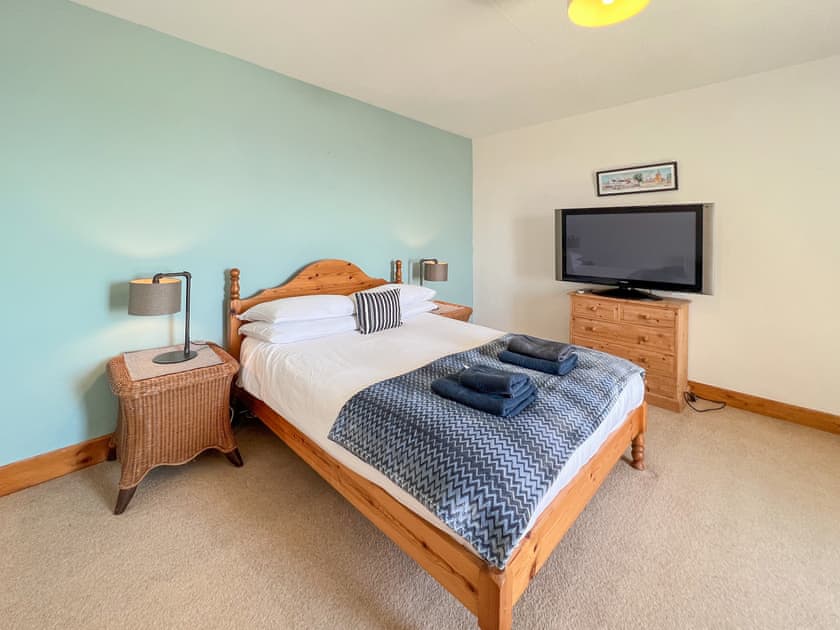 Double bedroom | Tall Ship, Anstruther