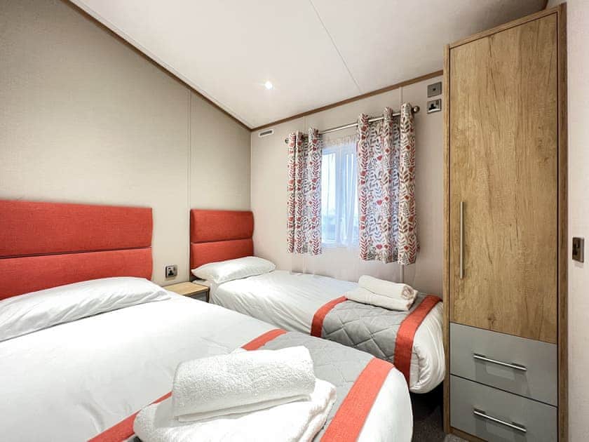 Twin bedroom | Glenmoore 23, St Andrews