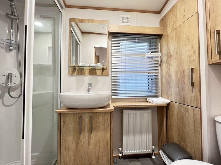 Shower room | Glenmoore 23, St Andrews