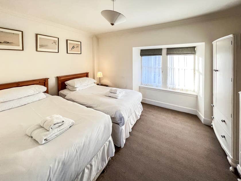 Twin bedroom | St Anne’s Cottage, Crail