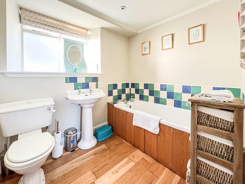 Bathroom | St Anne’s Cottage, Crail