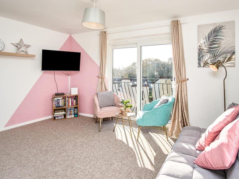 Living area | Sandown on The Creek, Wootton Bridge, near Ryde
