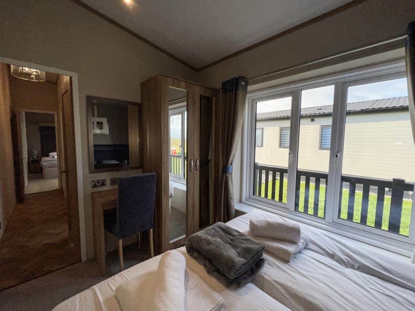 Twin bedroom | Lyndale 27, St Andrews
