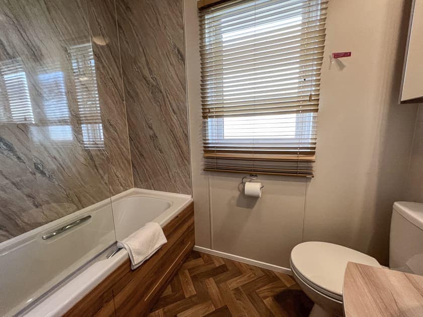 Bathroom | Lyndale 27, St Andrews