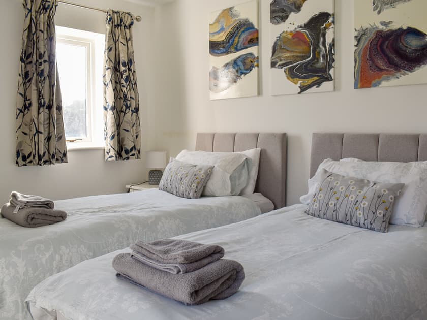 Twin bedroom | Pines Cottage, St. Margaret’s Bay