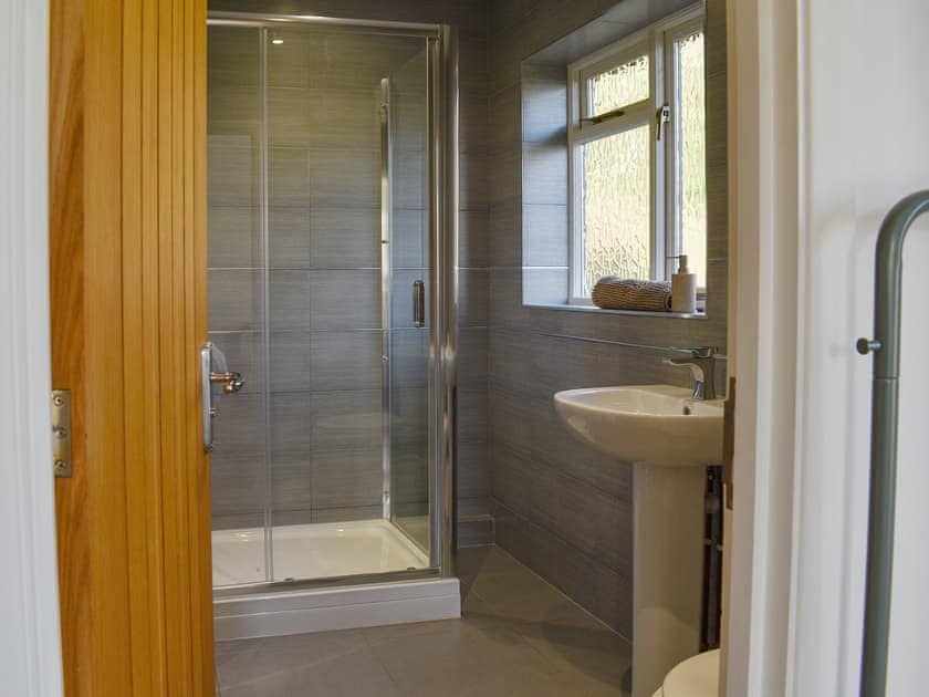 En-suite | Pines Cottage, St. Margaret’s Bay