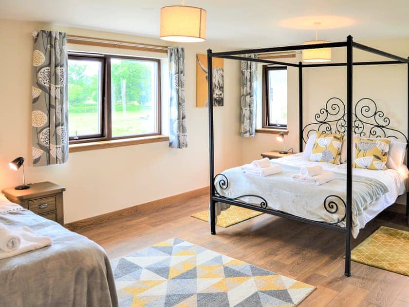 Four Poster bedroom | The Farmhouse - Williamscraig Holiday Cottages, Linlithgow