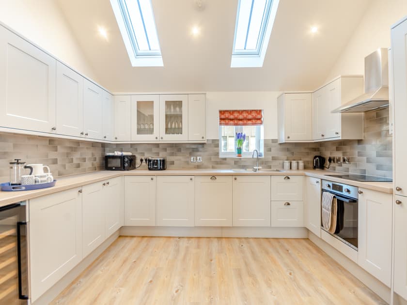 Kitchen | The Milling Shed - Little Corkhill Farm Holidays, Newark