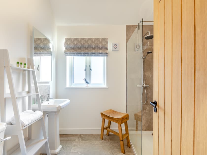 Shower room | The Milling Shed - Little Corkhill Farm Holidays, Newark