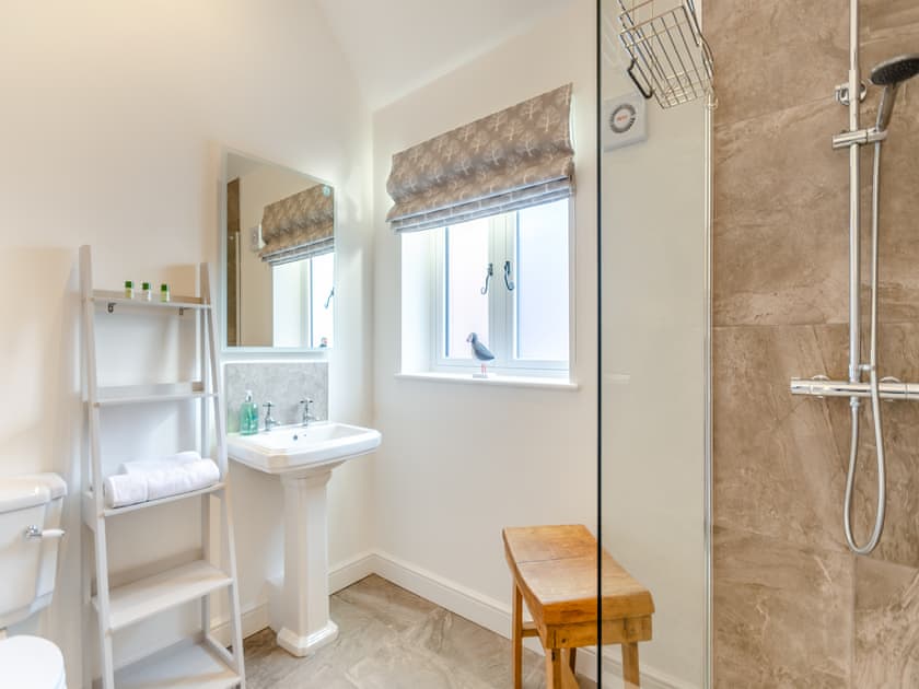 Shower room | The Milling Shed - Little Corkhill Farm Holidays, Newark