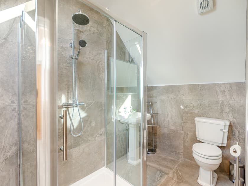 Shower room | The Milling Shed - Little Corkhill Farm Holidays, Newark