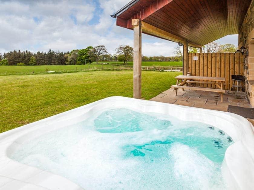 Hot tub | One Eden Cottage - Williamscraig Holiday Cottages, Linlithgow